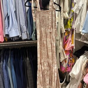 Nothing fits but dress OS worn once